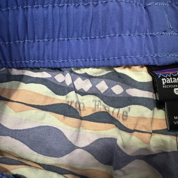 Girls' Costa Rica Baggies™ Shorts
Patagonia 
COHB | Style No. 67088
Size large - Picture 7 of 8